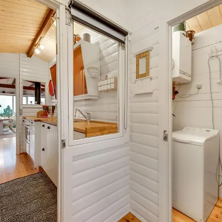 Holiday home Dimo - 300m To The Inlet By Interhome